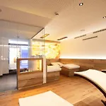 Hubertus Hotel 4*