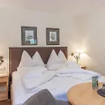 Hubertus 4*