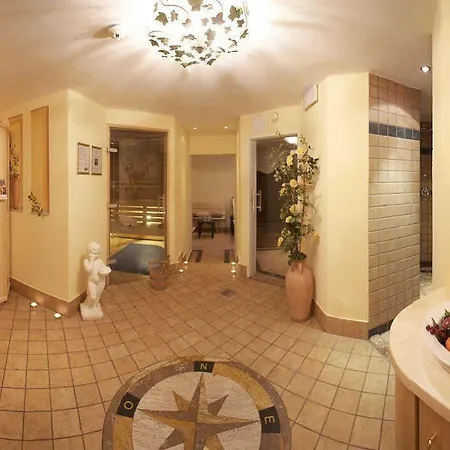 Hubertus Szálloda 4*