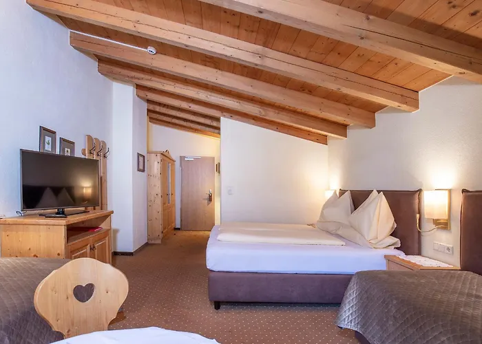 فندق Hubertus 4*