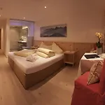 Hubertus Hotel 4*